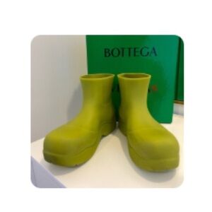 Bottega Veneta puddle Boots